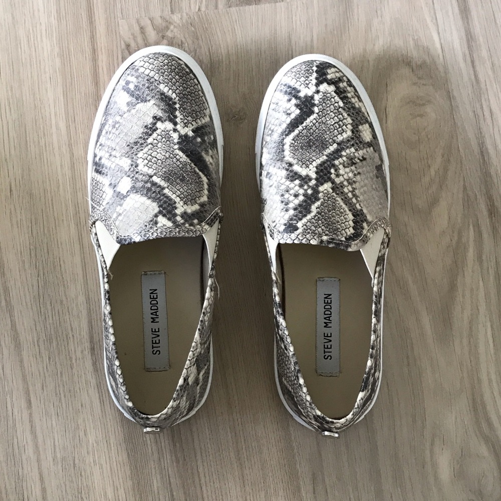 Steve Madden Gray and Cream Snake Print Sneakers